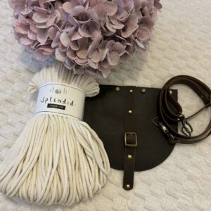 Zsírosbarna 20*18 cm-es csatos szett Splendid fonallal